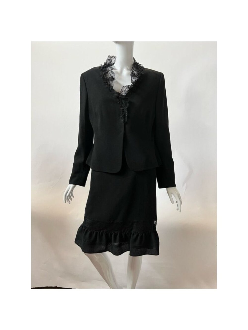 Nipon Boutique Black Wool Skirt Suit With Lace Trim Petite 10P Made In Hong Kong